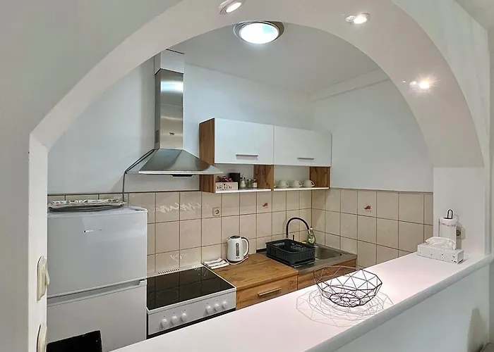 Amora - Free Parking * Mostar